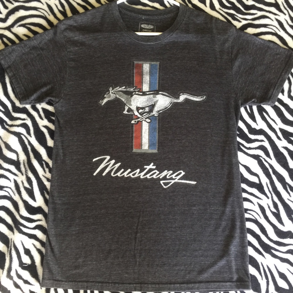 Small/Medium Ford Mustang licensed tee shirt